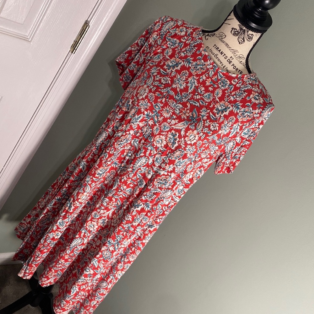 ☀️5/$20 Old Navy Paisley Shirt Dress.